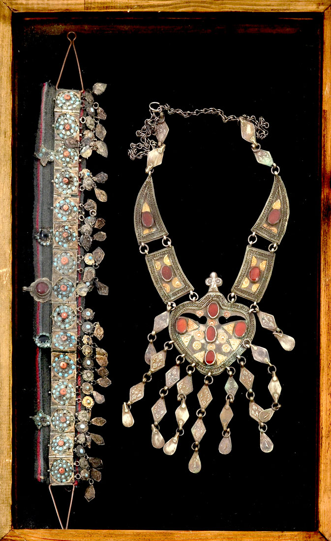 Appraisal: SILVER CHOKER NECKLACE TURKOMAN NECKLACE WITH GEMSTONES Beautifully detailed necklace