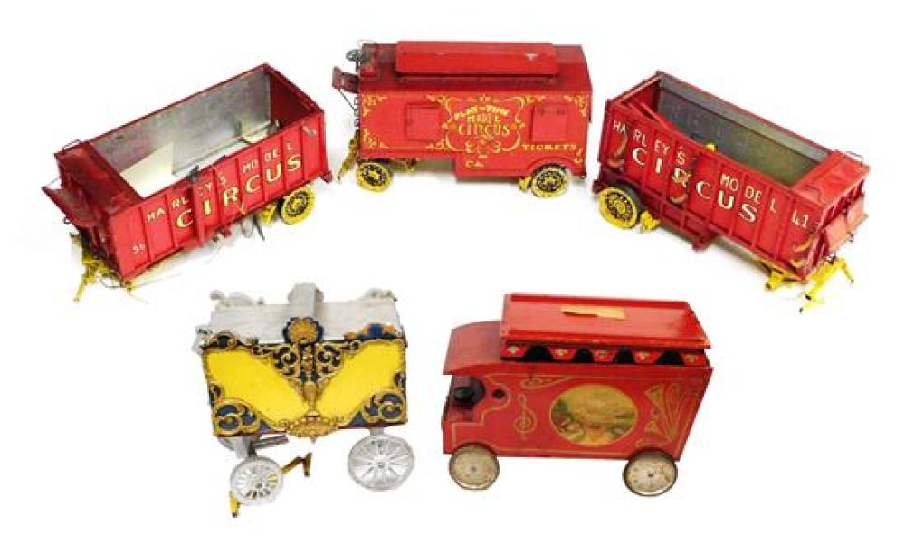 Appraisal: CIRCUS Five large vintage Circus trains all wood with polychrome