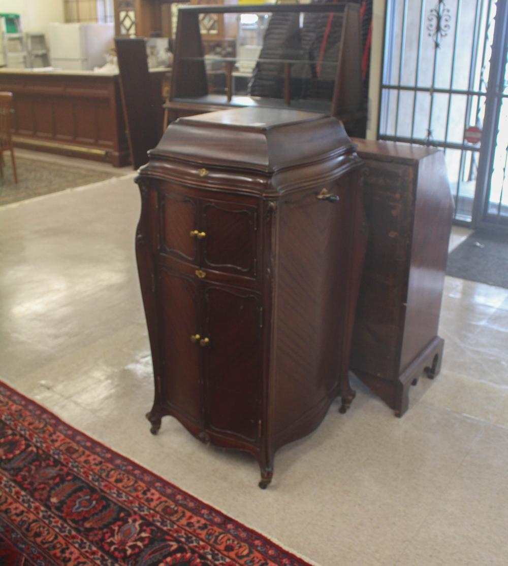 Appraisal: VICTROLA MAHOGANY FLOOR PHONOGRAPH model VV-XVIII Victor Talking Machine Co