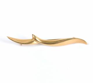 Appraisal: Angela Cummings K Gold Wave Pin Circa cast as two