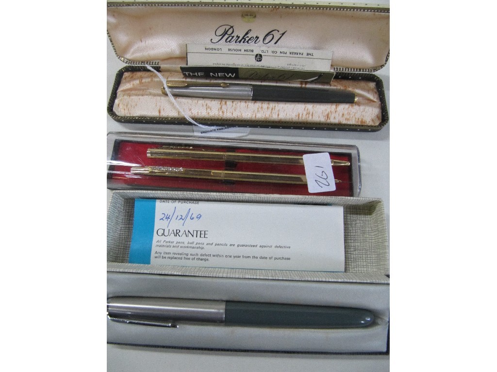 Appraisal: Lot comprising cased Parker fountain pen cased Parker and a