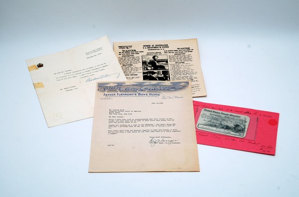 Appraisal: Lot of four autographed and related documents Includes TLS x