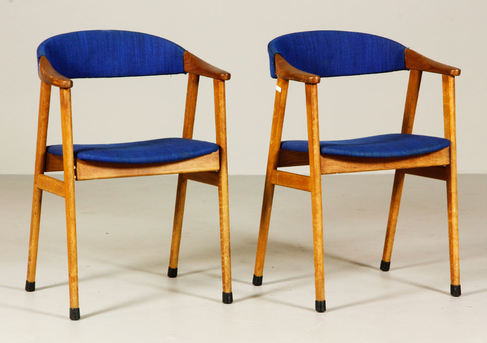 Appraisal: - Pair SAX Denmark Scandinavian Chairs Pair of Scandinavian modern