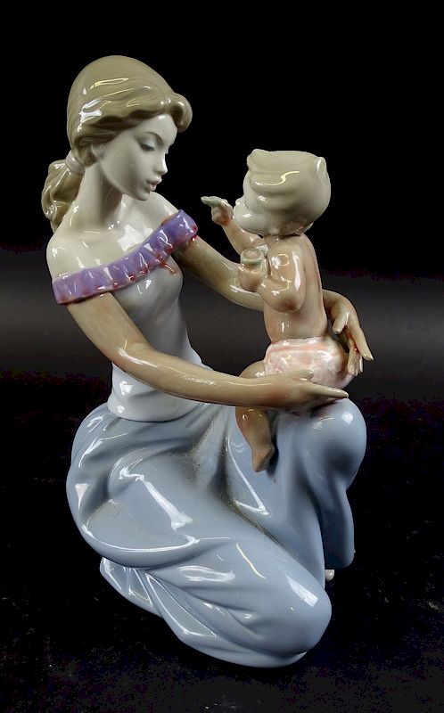 Appraisal: Lladro One for you Porcelain Figure Lladro One for you