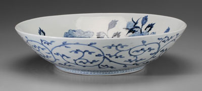 Appraisal: Large Arita Porcelain Bowl Japanese late th early th century