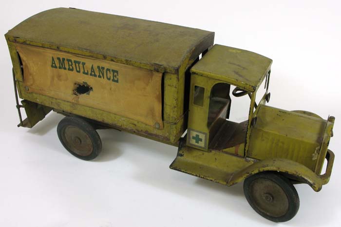 Appraisal: TOY KEYSTONE PACKARD ARMY AMBULANCE Keystone Mfg Co Boston c