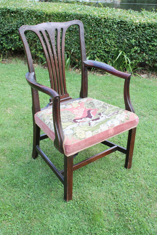 Appraisal: A George III carved mahogany carver chair with pierced vase