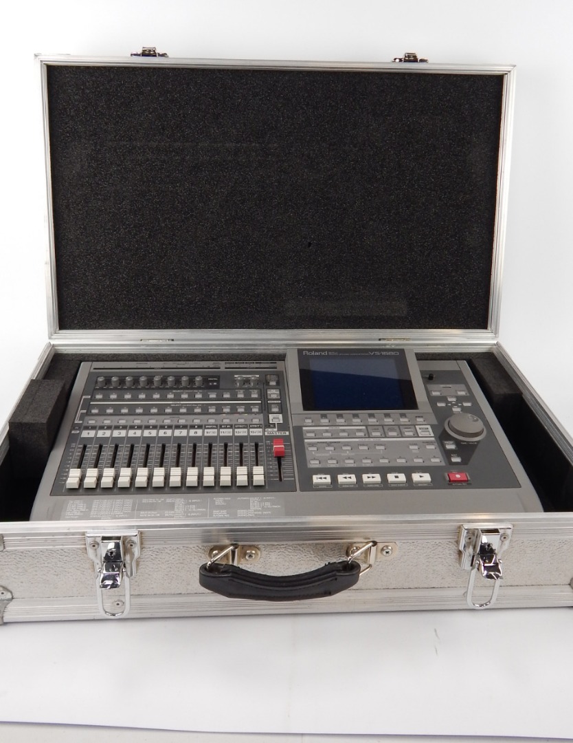 Appraisal: A Roland VS audio recording workstation in Five Star flight