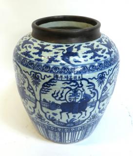 Appraisal: th C Porcelain Jar Or Jardiniere With a lip bordered