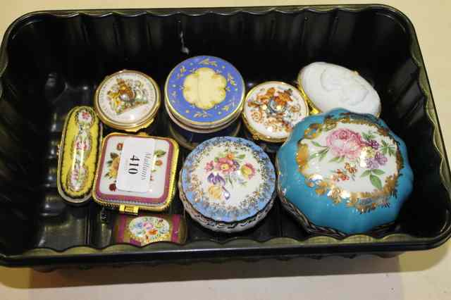 Appraisal: NINE VARIOUS PORCELAIN SMALL BOXES including a Royal Worcester Queen