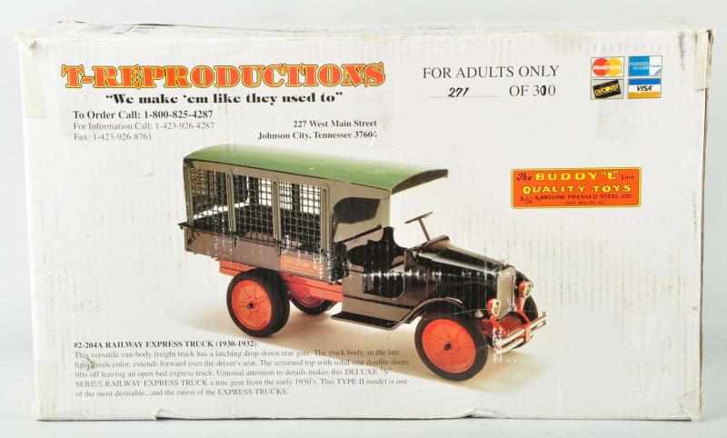 Appraisal: Pressed Steel Buddy L Railway Express Truck Description T Productions