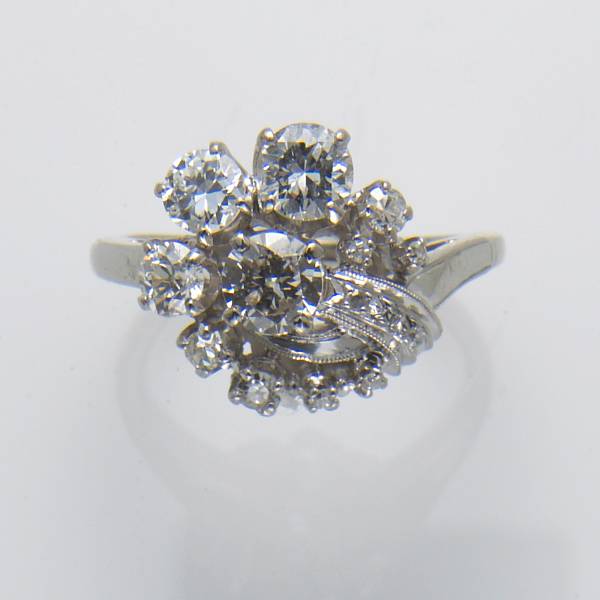 Appraisal: A diamond and k gold ring estimated total diamond weight