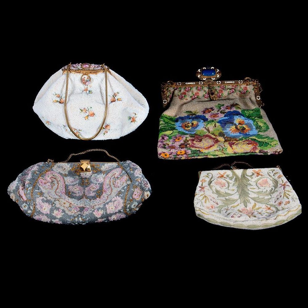 Appraisal: Beaded evening purses A grouping of four early th-century- mid-century