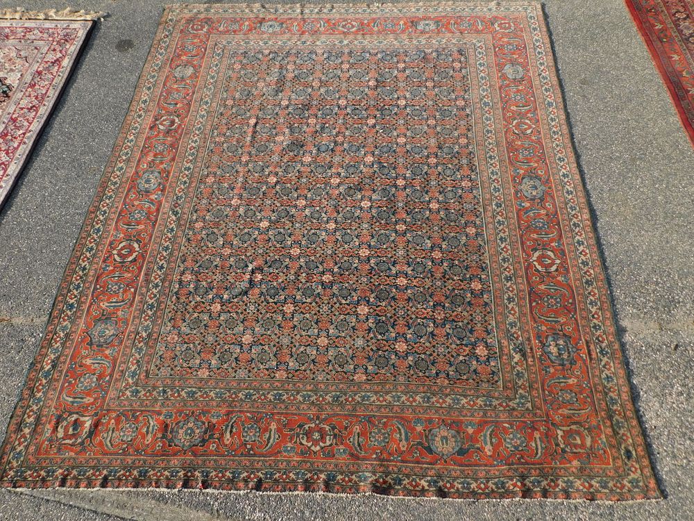 Appraisal: ANTIQUE SARABEND CARPET Fine antique Sarabend room size carpet with