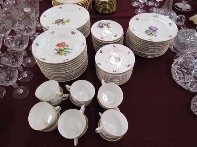 Appraisal: pc Bing Grondahl Saxon Flowers china service for pattern beautiful