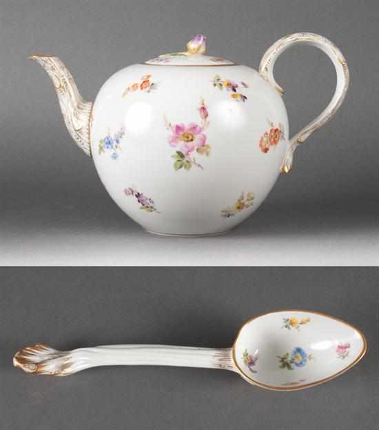 Appraisal: Meissen porcelain teapot and similar serving spoon in the ''Strewn