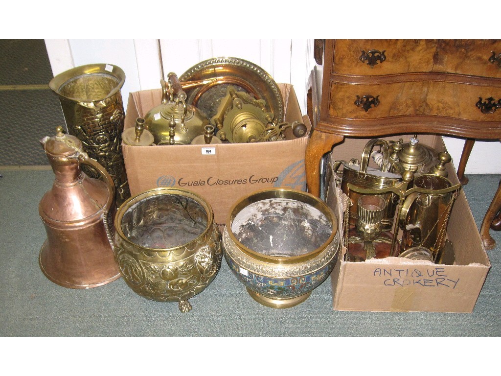 Appraisal: Extensive lot of assorted metal ware - plant pot scales