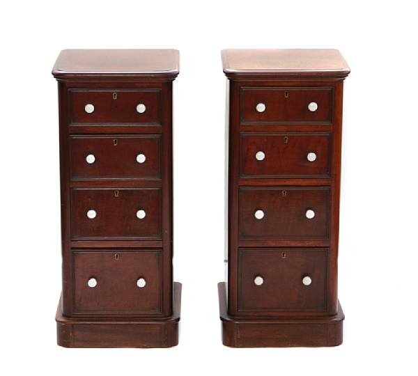 Appraisal: A pair of Edwardian mahogany chests circa height in width