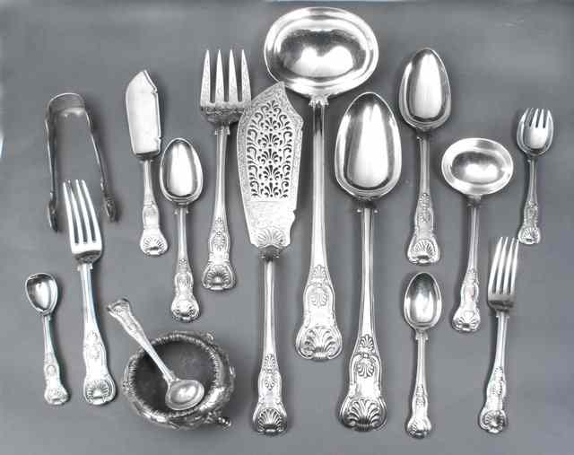 Appraisal: A SILVER KINGS PATTERN CANTEEN CONSISTING OF twelve table forksseven