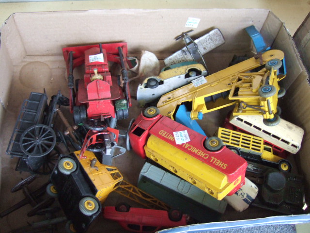 Appraisal: A quantity of Dinky die-cast vehicles including Ferrari No h