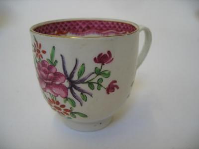 Appraisal: A WORCESTER PORCELAIN COFFEE CUP c painted on-glaze enamels with