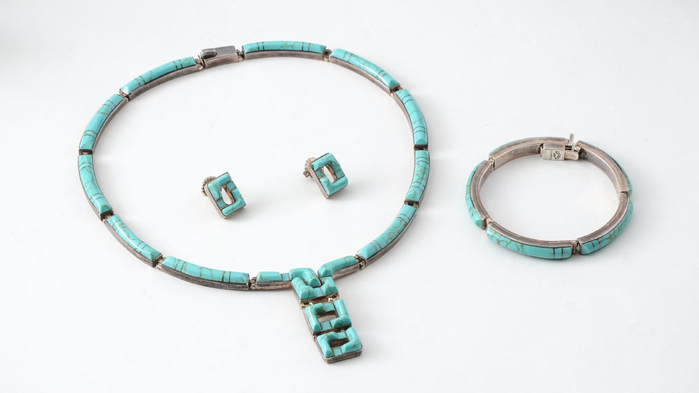 Appraisal: FINE MEXICAN STERLING TURQUOISE SUITE Beautiful Suite includes '' Necklace