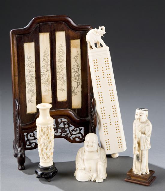 Appraisal: Group of five Chinese ivory pieces Miniature screen having four