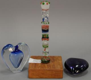 Appraisal: Four piece lot to include Zellique Studio art glass heart