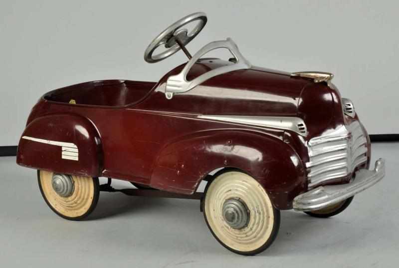 Appraisal: Steelcraft Murray Chrysler Pedal Car Toy Description Circa Pressed steel