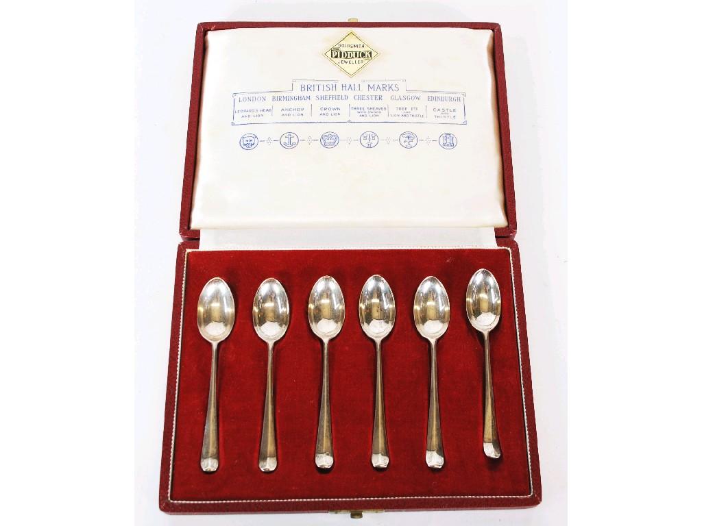 Appraisal: CASED SET OG SILVER TEASPOONS rat tail pattern each displaying