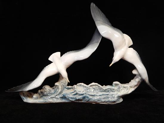 Appraisal: th C Rosenthal porcelain double seagull sculpture depicting two gulls