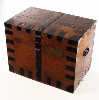 Appraisal: A th Century oak silver chest with fitted interior of