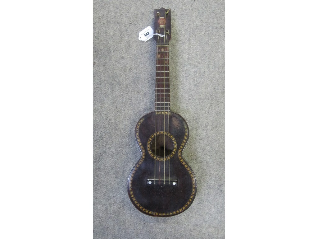 Appraisal: Ukelele in case