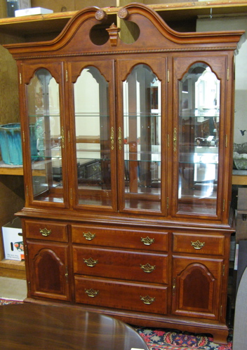 Appraisal: QUEEN ANNE STYLE MAHOGANY CHINA DISPLAY CABINET ON BUFFET American