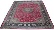 Appraisal: An Antique Isphahan Carpet Large center medallion with spade tips