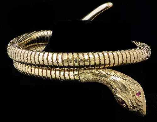 Appraisal: A modern ct gold serpent pattern bracelet in the Victorian