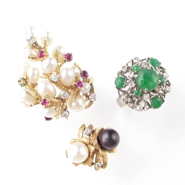 Appraisal: A collection of six gem-set and gold rings grams gross