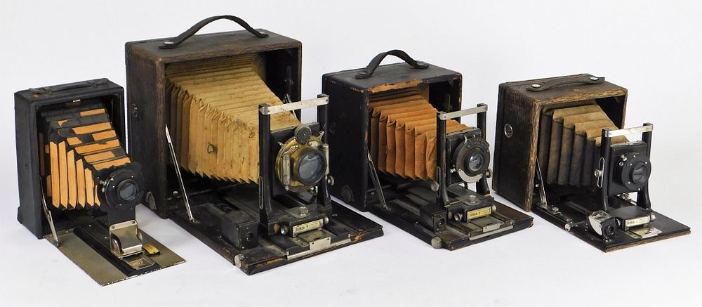 Appraisal: Lot of Seneca Folding Box Cameras Lot of Seneca folding