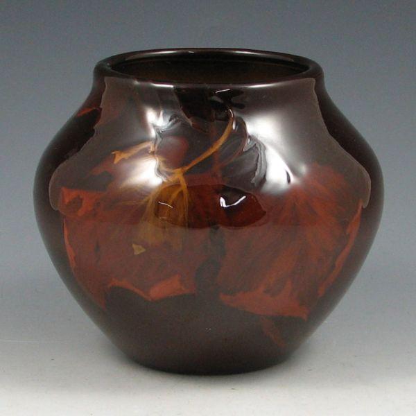 Appraisal: Rookwood bulbous vase in Standard Glaze with autumn leaves by