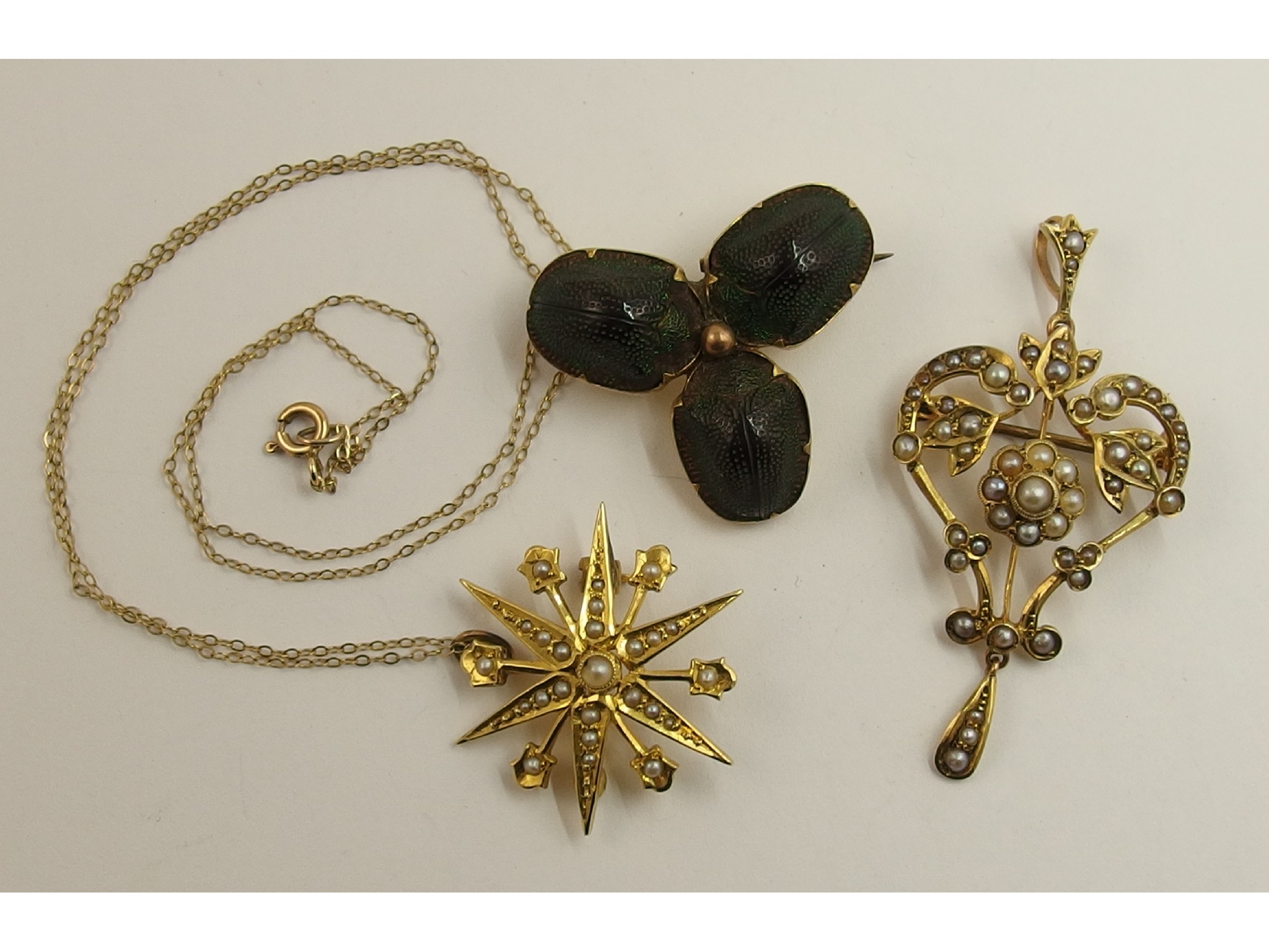 Appraisal: A ct pearl set star pendant brooch a ct Edwardian