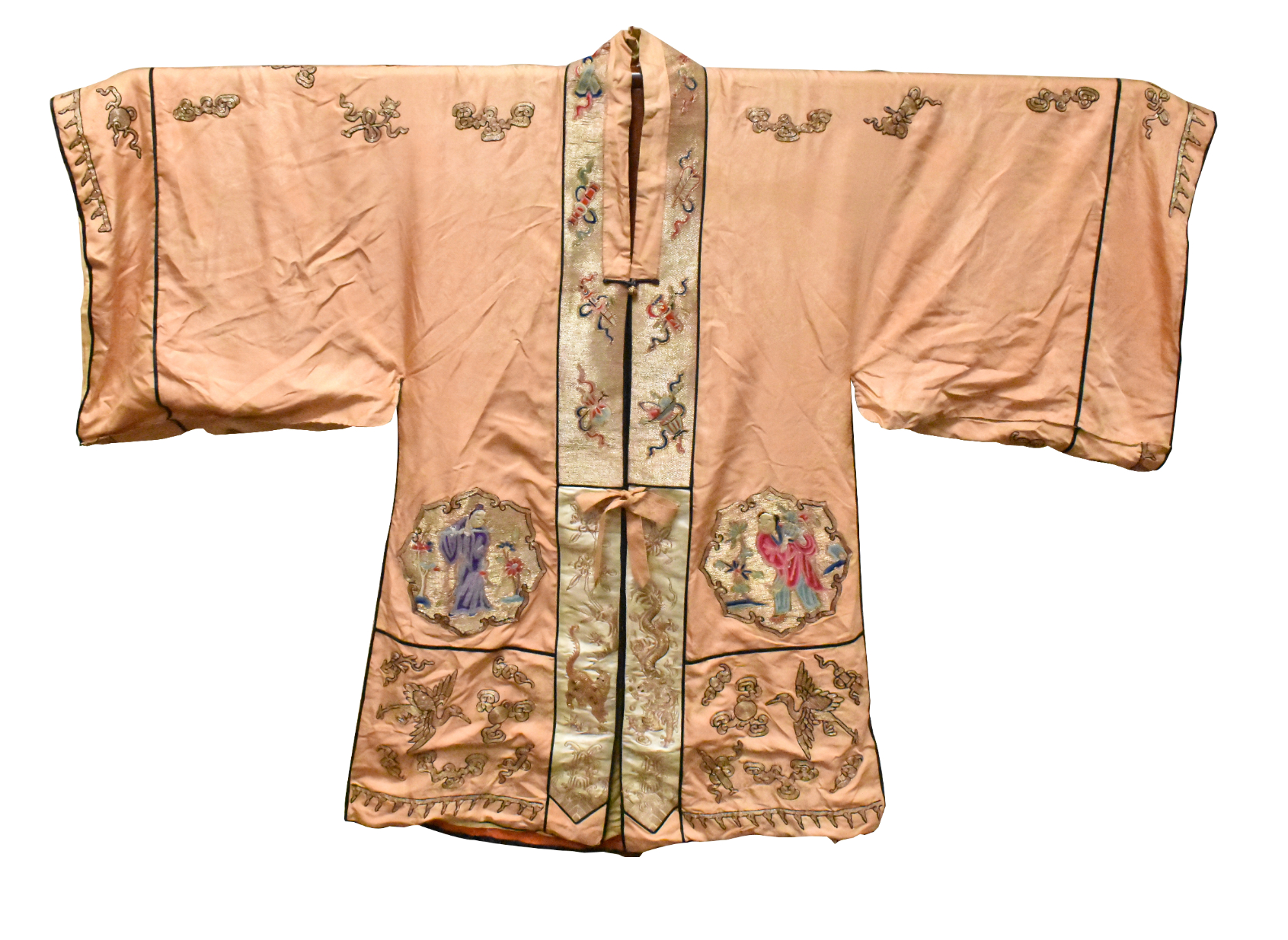 Appraisal: A large Chinese flesh color embroidered robe Beautiful raised gold