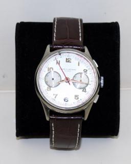 Appraisal: Baume Mercier vintage men's chronograph watch Baume Mercier vintage men's