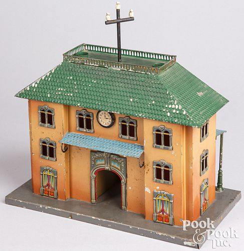 Appraisal: FANDOR TRAIN STATIONFandor train station painted tin with lithographed tin