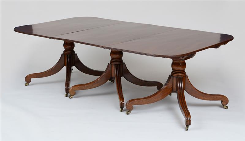 Appraisal: LATE GEORGE III MAHOGANY DINING TABLE Tops of a later