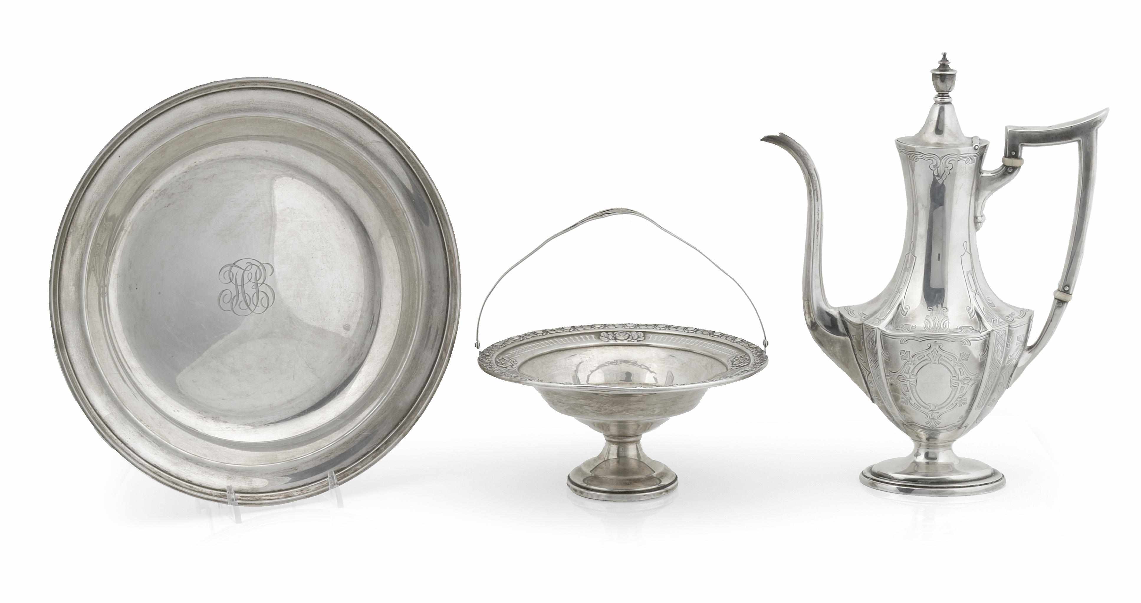 Appraisal: A group of American sterling silver hollowware th centuryComprising a