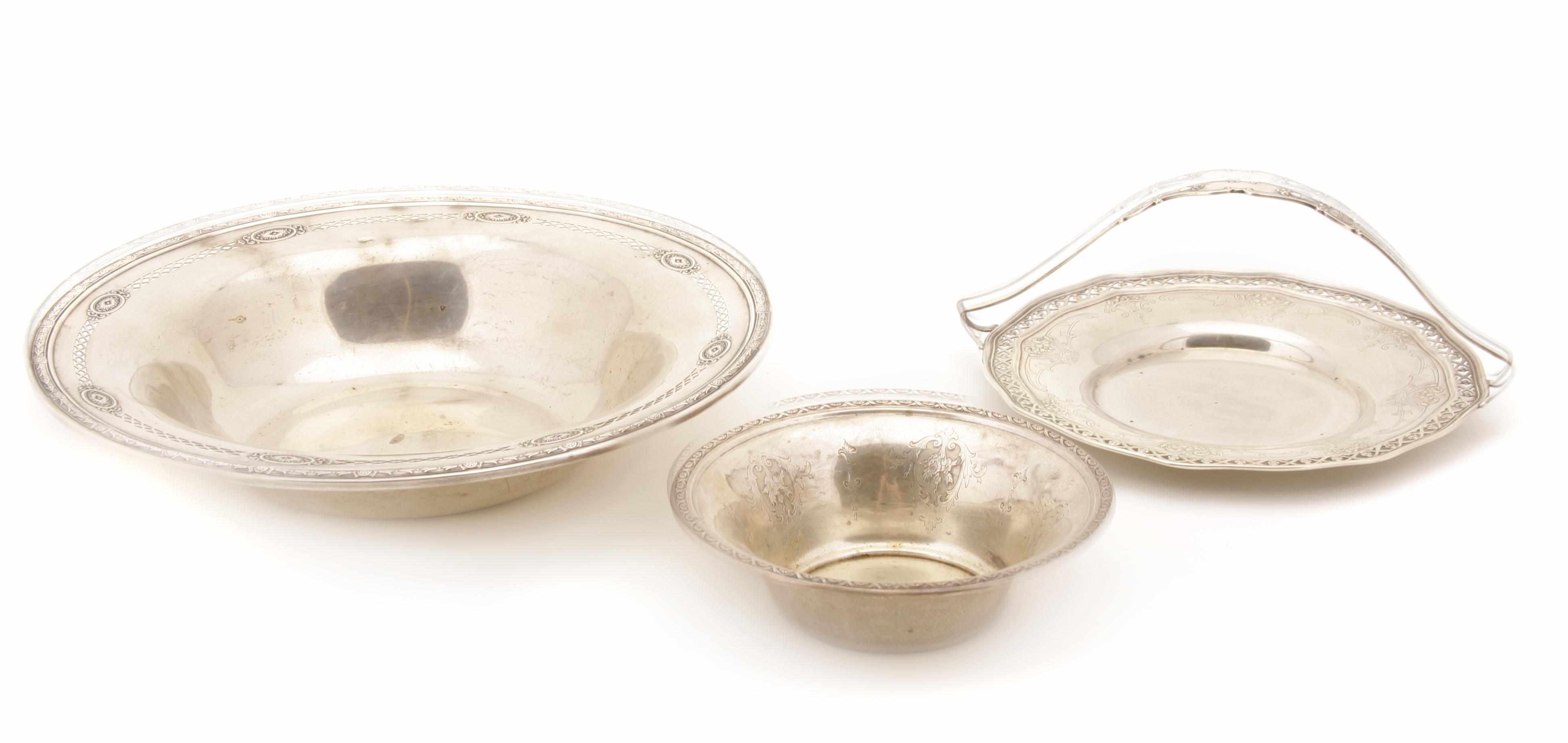 Appraisal: A group of American sterling silver hollowware th centuryComprising International