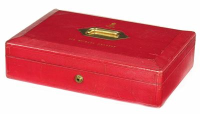 Appraisal: An Edwardian red leather dispatch box the hinged cover with