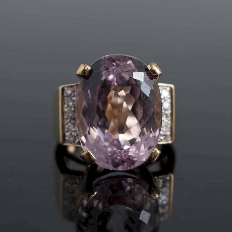 Appraisal: ct Kunzite Diamond k Ring ct Kunzite and diamond pt