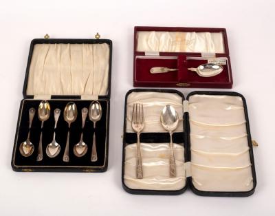 Appraisal: A set of six Edwardian silver picture back teaspoons TB