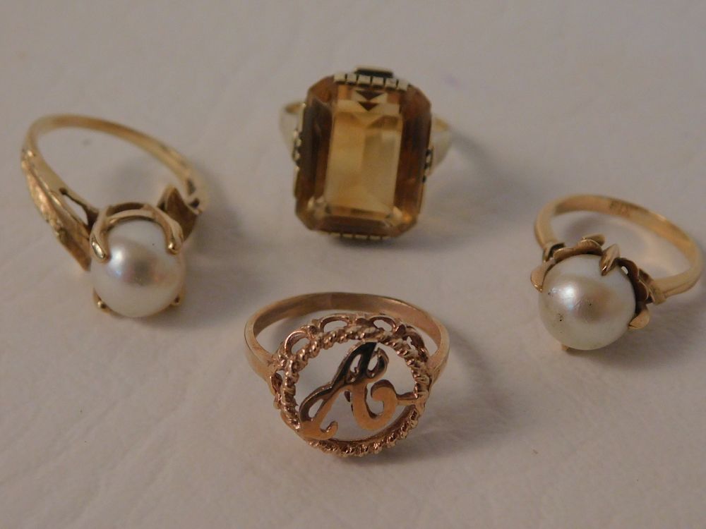 Appraisal: LOT GOLD GEMSTONE RINGS Lot of gold gemstone rings some